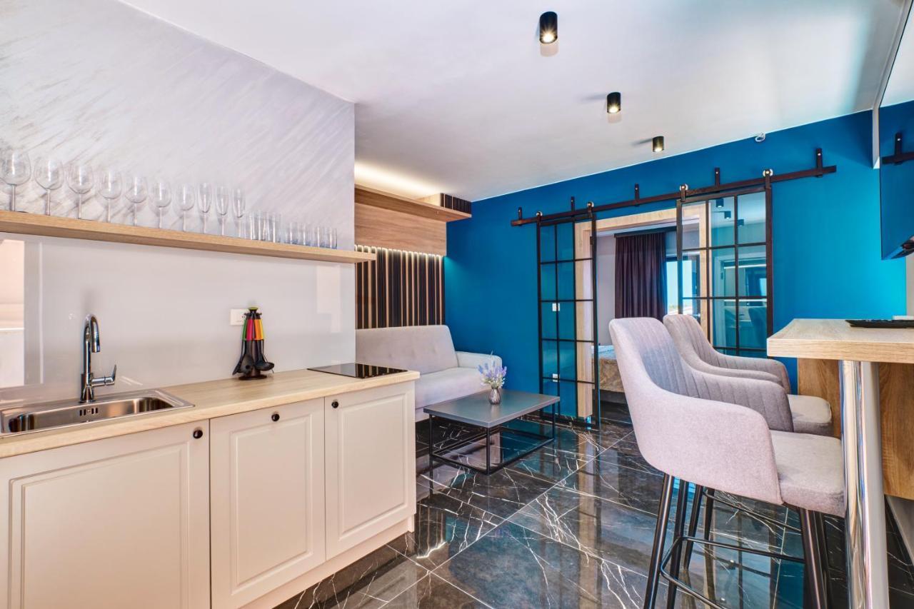 מאלי לוסיניי Luxury Apartments מראה חיצוני תמונה