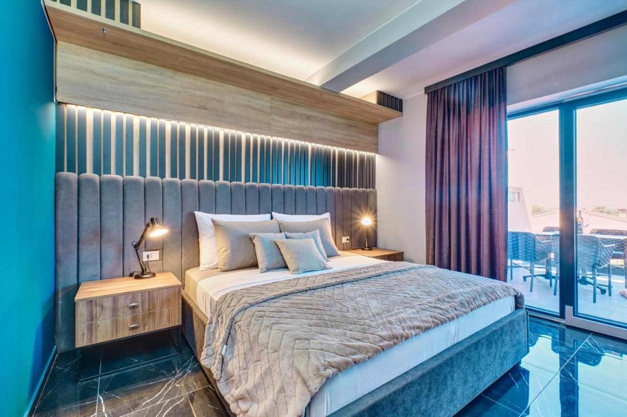 מאלי לוסיניי Luxury Apartments מראה חיצוני תמונה