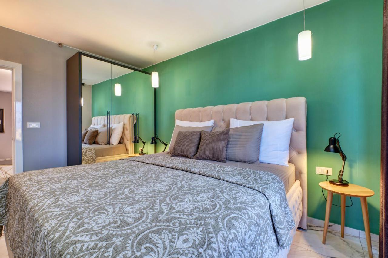 מאלי לוסיניי Luxury Apartments מראה חיצוני תמונה