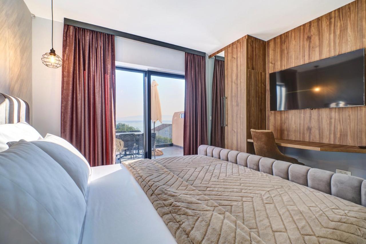 מאלי לוסיניי Luxury Apartments מראה חיצוני תמונה