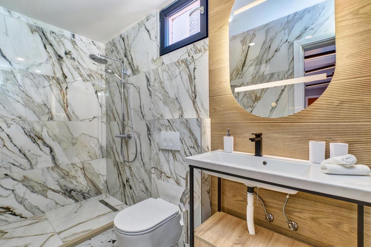 מאלי לוסיניי Luxury Apartments מראה חיצוני תמונה